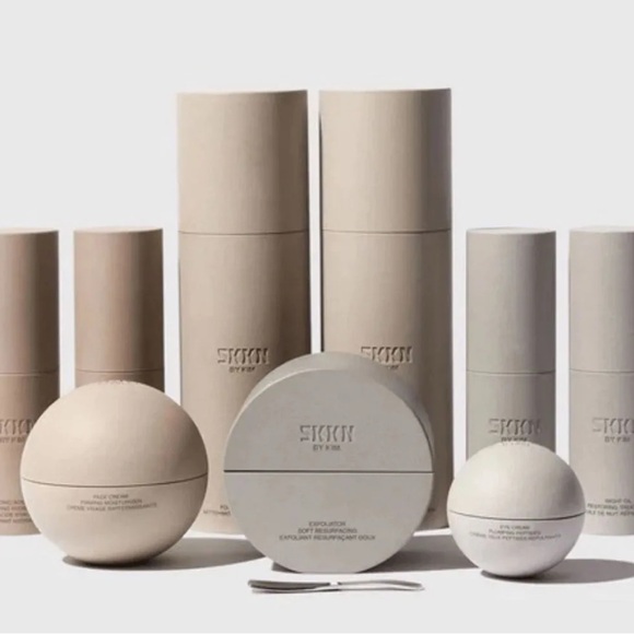 Cream and Tan Skincare Collection - Picture 1 of 1